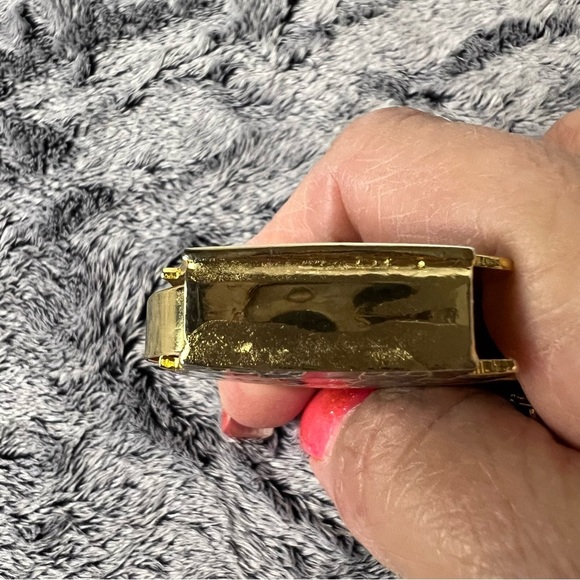 Enamel Elephant Keychain with Foldable Magnifier - Picture 6 of 6